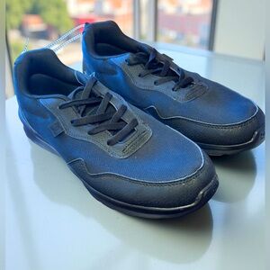 DC Shoes Men’s Black Skateboard Shoes Size 11 NWOT